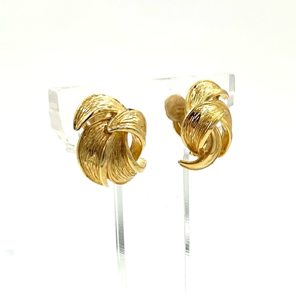 Vintage Givenchy Paris NY Gold Swirl Clip On Earrings 1980s - Picture 4 of 10